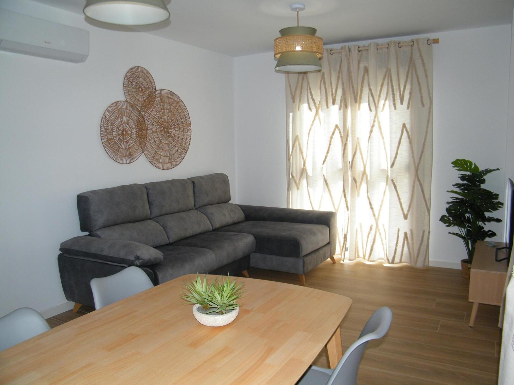 En Playa De Gandia: 2 Dorm, Aire Acond, Piscina, Parking. Exclusivo Familias - Es-314-16 Apartment *